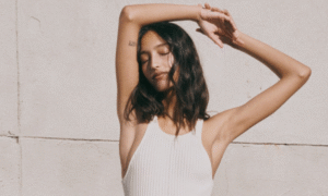 Heatwave 2026: this H&M dress for less than $30 erases the little belly without sheath
