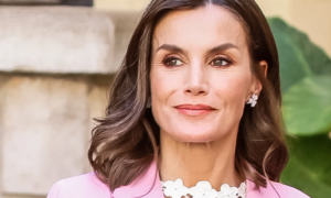 Here are the ultra comfortable Sézane sandals that Letizia from Spain never takes off
