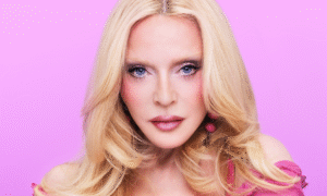 Madonna adopts this ultra-flattering layered cut that rejuvenates and refines all faces