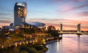 This spectacular Bordeaux monument has already attracted 3.5 million visitors in 10 years… and is changing the face of the city