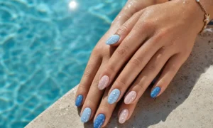 This summer 2026, this pool-effect manicure is driving TikTok crazy… and your nails will never have the same look again