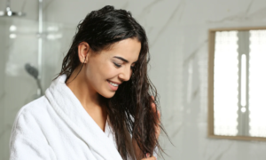 "I no longer have hair that breaks" : this repairing mask at $12 strengthens the hair fiber and restores suppleness