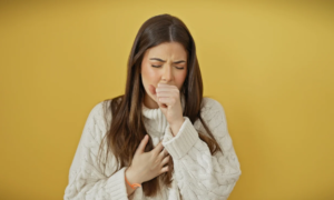 Sick from the air conditioning? This Homemade Grandma’s Remedy Stops Dry Cough