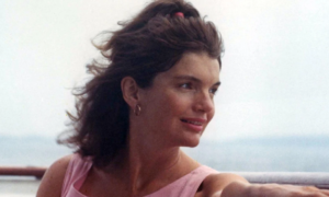 Jackie Kennedy: these 3 fashion pieces are the key look for summer 2026, and you’re going to want to adopt them