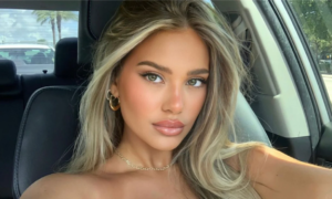 "Halfway between treatment and makeup" : this SPF 30 complexion correcting treatment instantly corrects redness and pigment spots