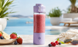 "My frozen smoothie follows me everywhere" this blender even accompanies you on vacation