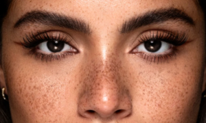 “My eyes are intensified”: these eye shadows at only $3 promise a blurred look in just a few gestures
