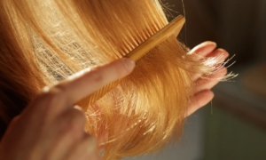 “My split ends stuck back together like magic”: this intense hair mask nourishes each strand and smoothes the scales with macadamia oil and rice extract