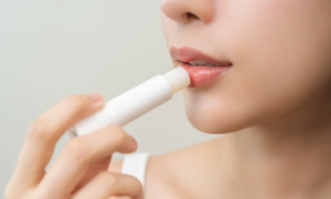 SEPHORA: this plumping balm from The Inkey List visibly increases the volume of the lips