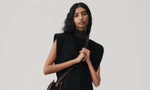 The new bag "Boky" de Polène will be snapped up this fall 2026: it is already on the arms of all Parisians