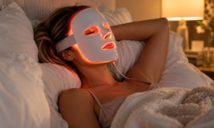 "My skin looks younger and more radiant" : this Philips 3-in-1 LED mask targets wrinkles, imperfections and dull complexion
